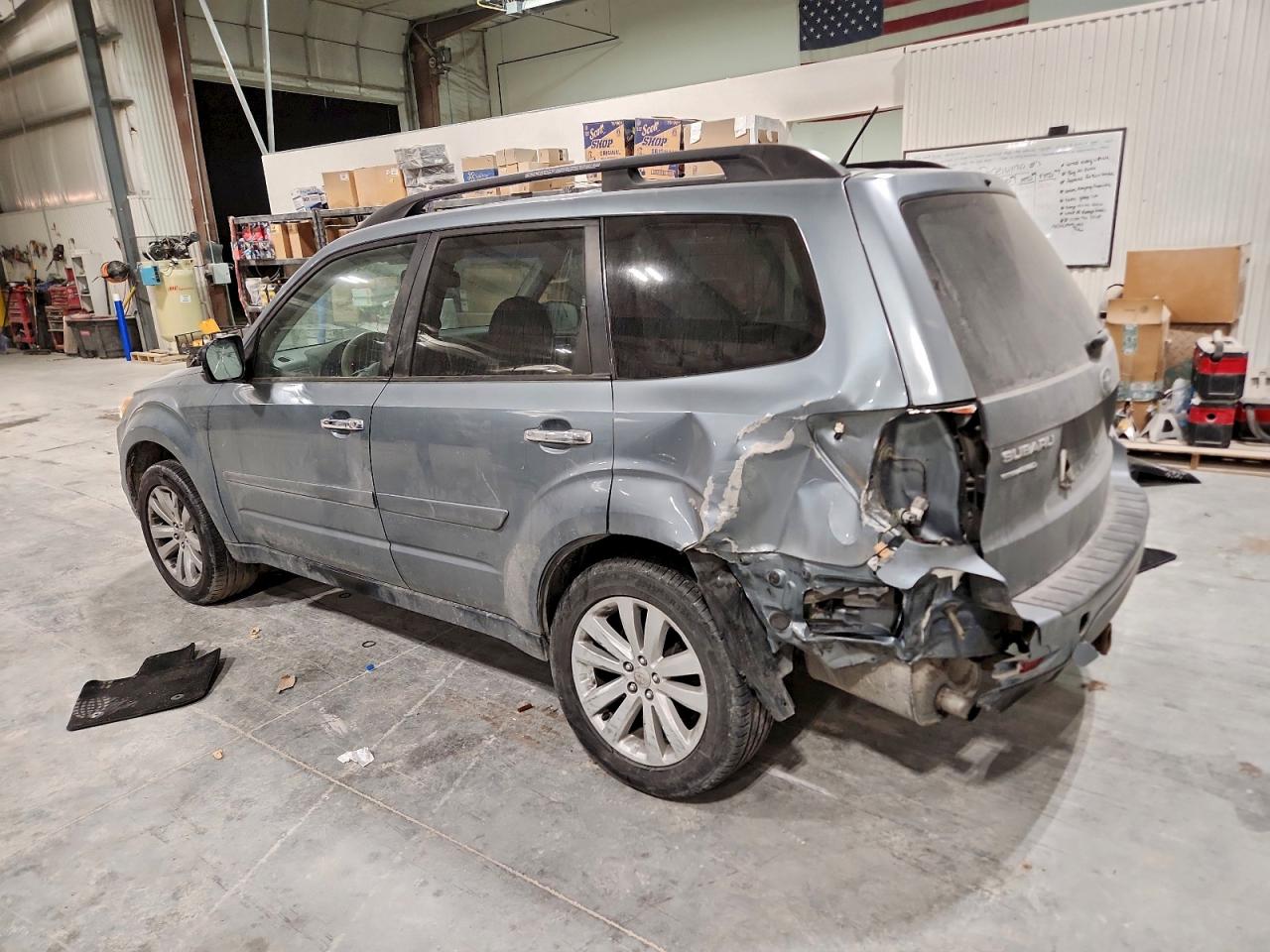 2011 SUBARU FORESTER 2.5X PREMIUM photo 4