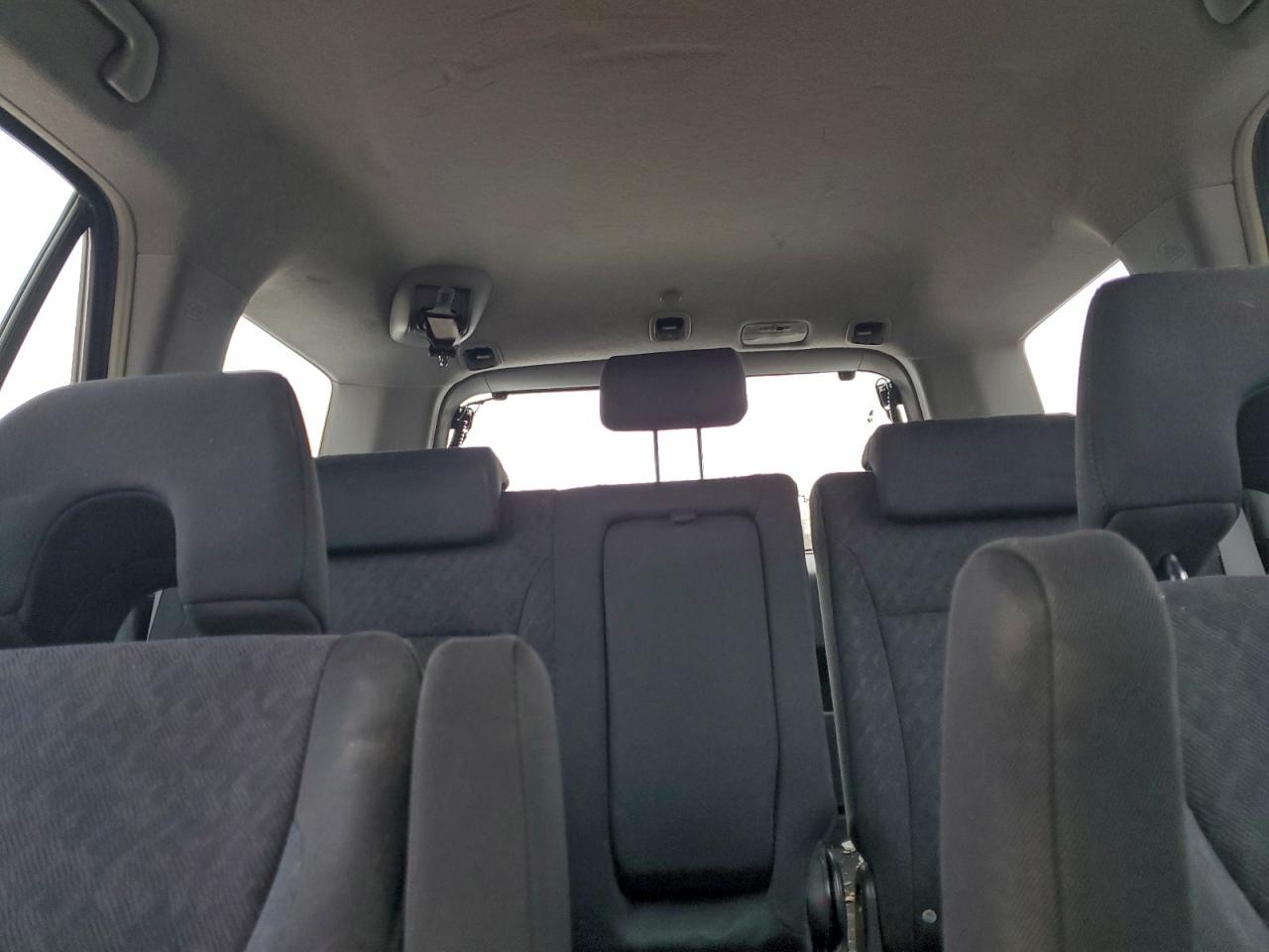 2005 HONDA CR-V LX photo 19