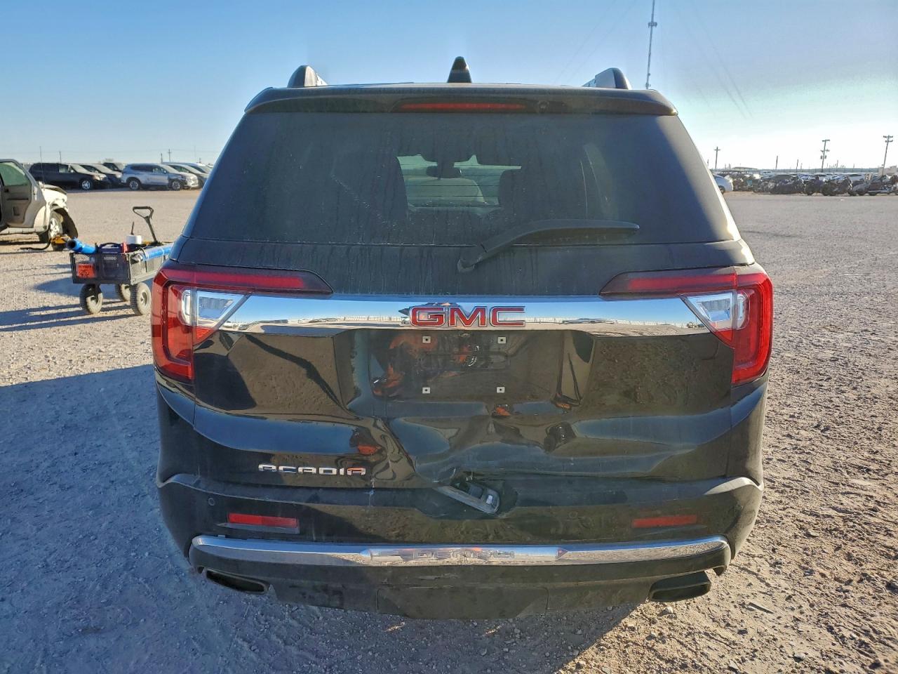 2023 GMC ACADIA DENALI photo 11