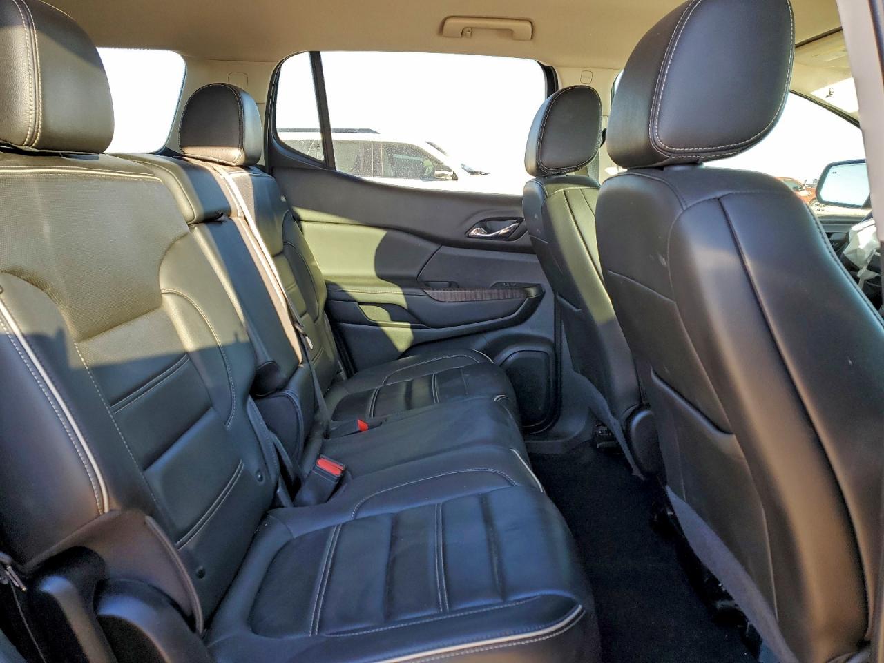 2023 GMC ACADIA DENALI photo 21
