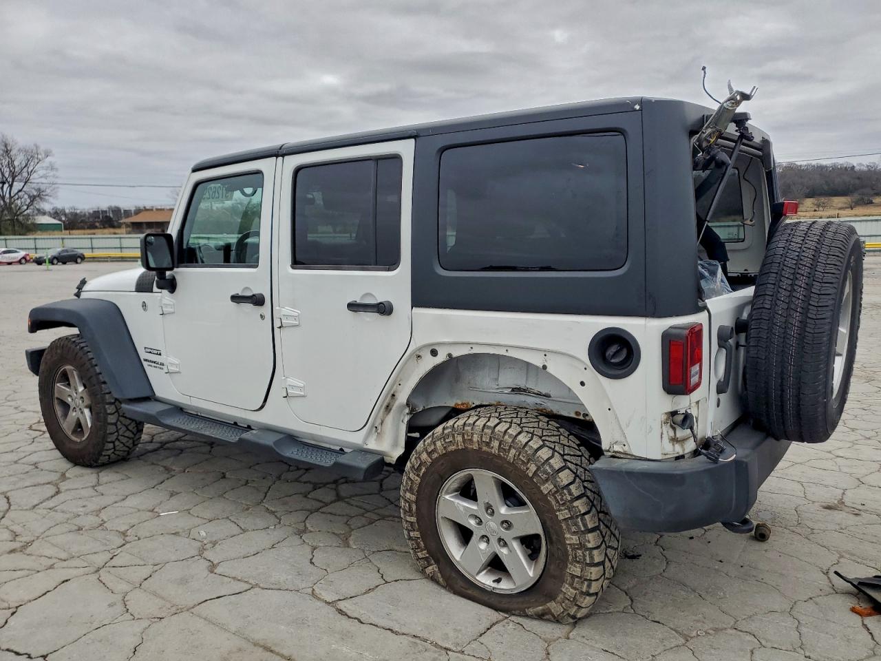 2016 JEEP WRANGLER UNLIMITED SPORT photo 4