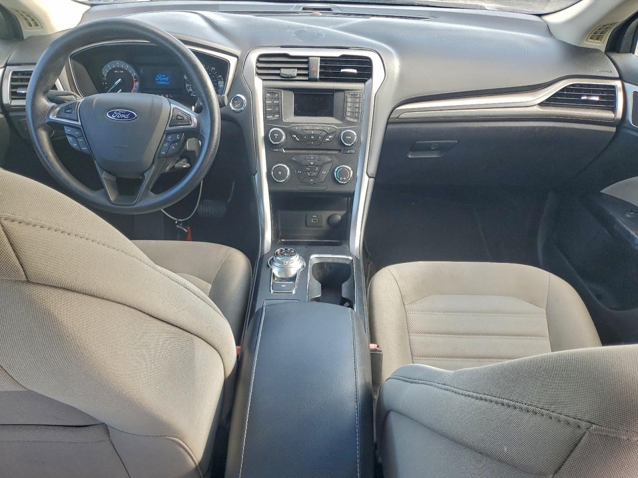 2017 FORD FUSION S photo 8