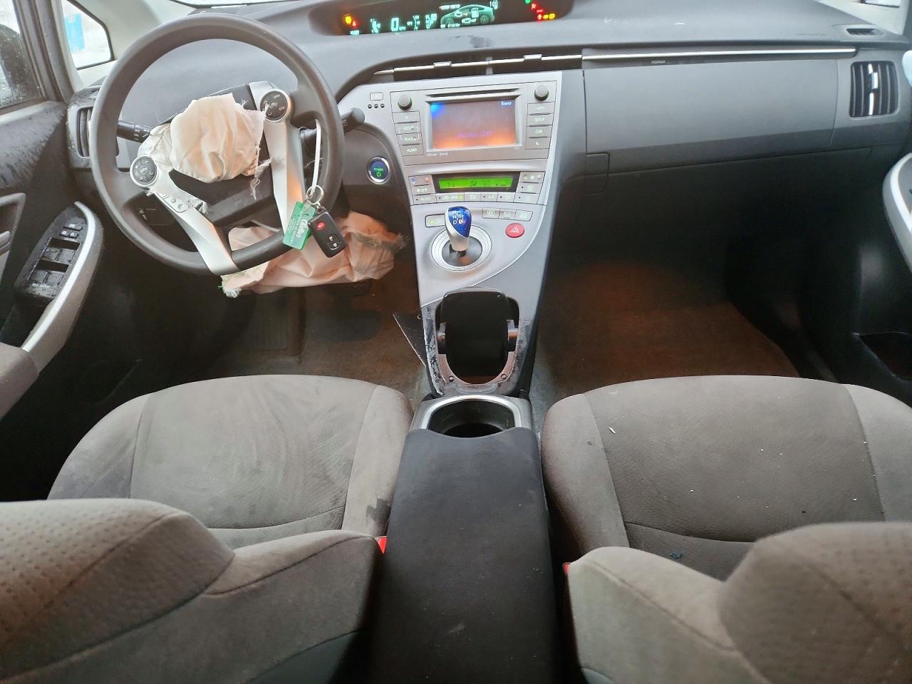 2014 TOYOTA PRIUS photo 22