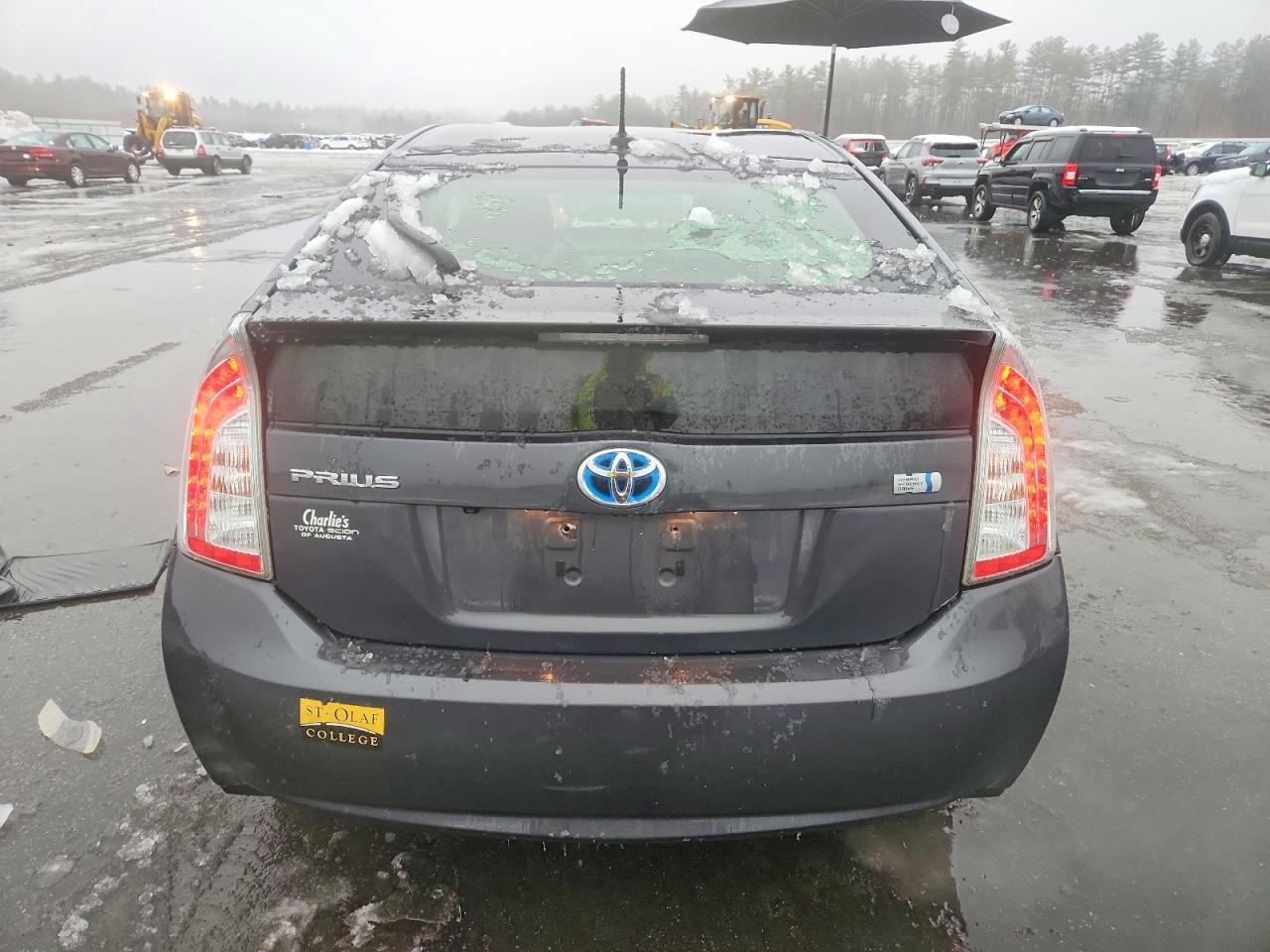 2014 TOYOTA PRIUS photo 16