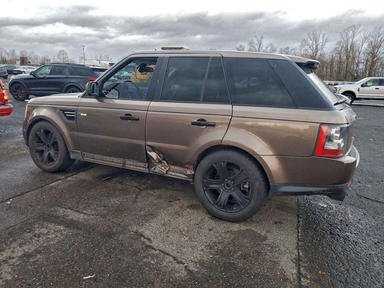 2010 LAND ROVER RANGE ROVER SPORT LUX photo 3