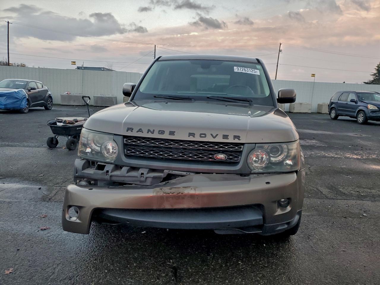 2010 LAND ROVER RANGE ROVER SPORT LUX photo 9