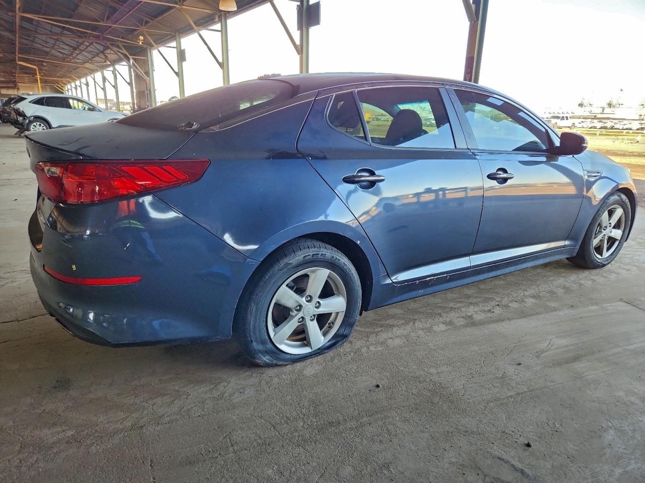 2015 KIA OPTIMA LX photo 3