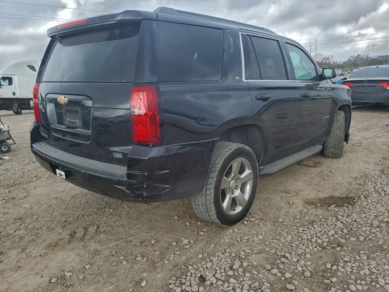 2016 CHEVROLET TAHOE C1500 LT photo 3