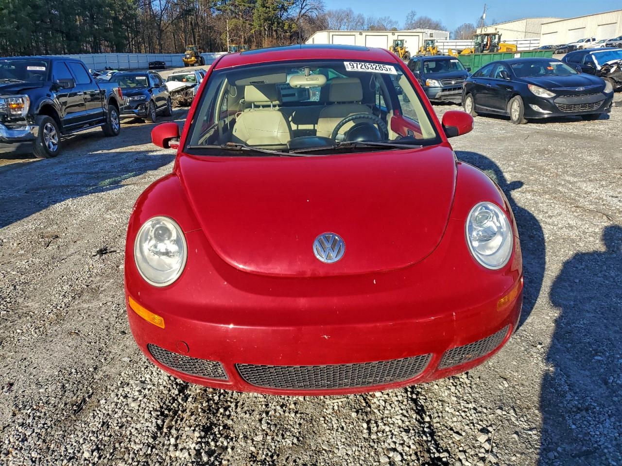 2008 VOLKSWAGEN NEW BEETLE S photo 5