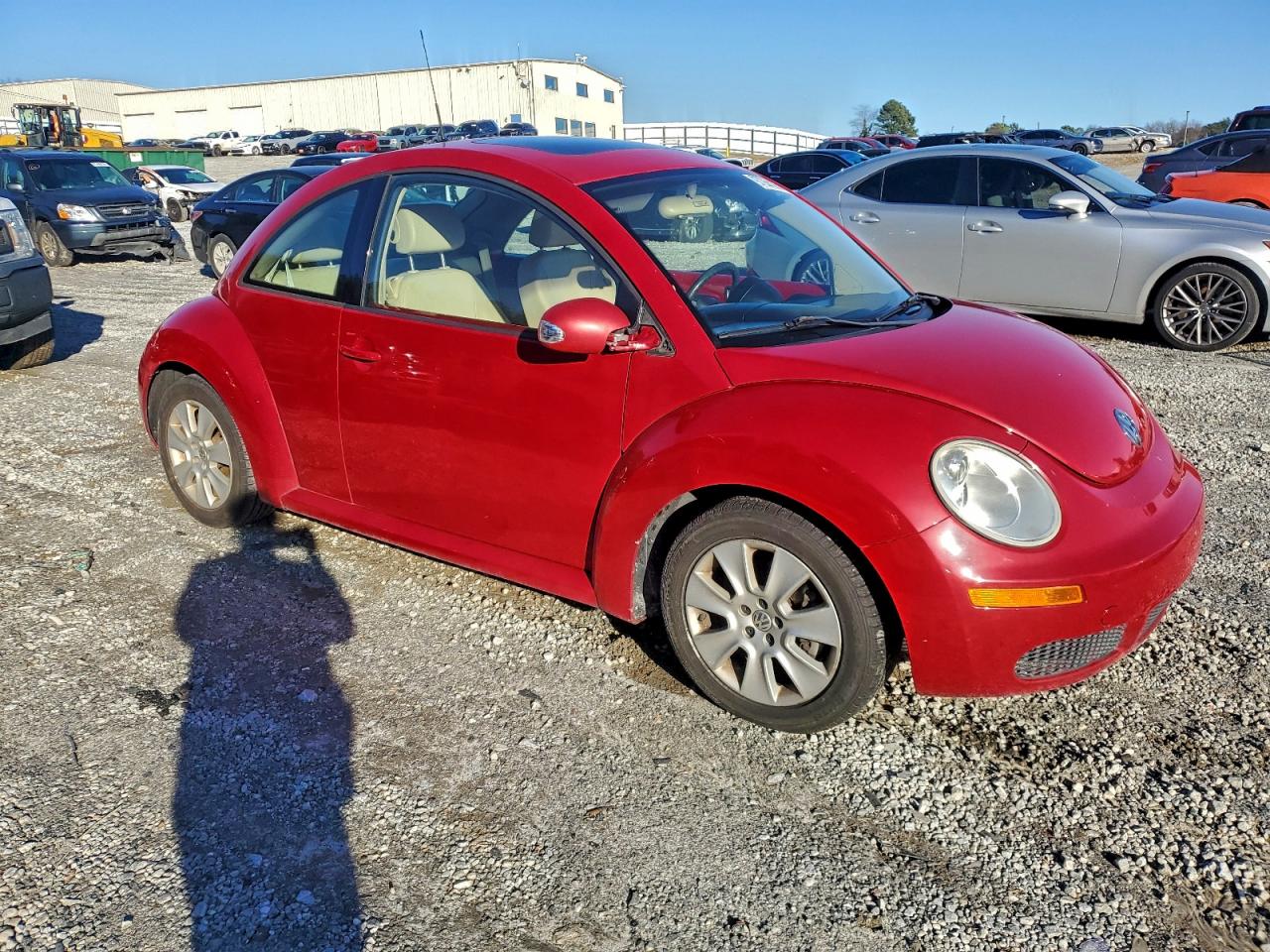 2008 VOLKSWAGEN NEW BEETLE S photo 4