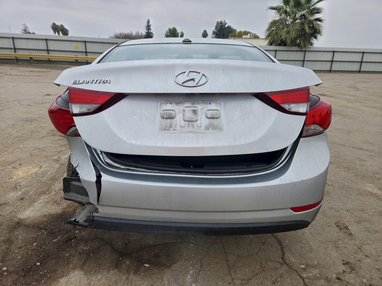 2016 HYUNDAI ELANTRA SE photo 16