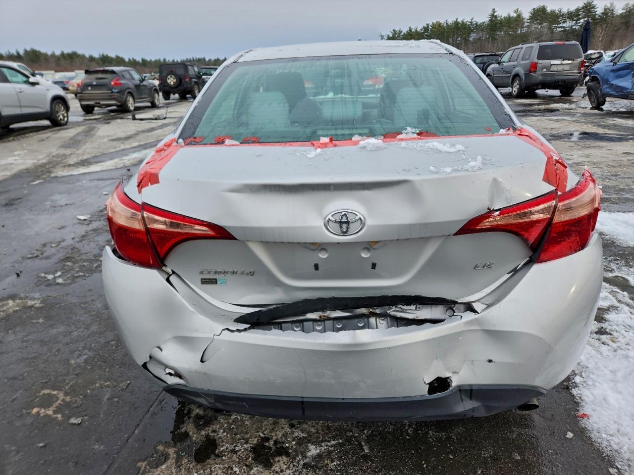 2018 TOYOTA COROLLA L photo 16