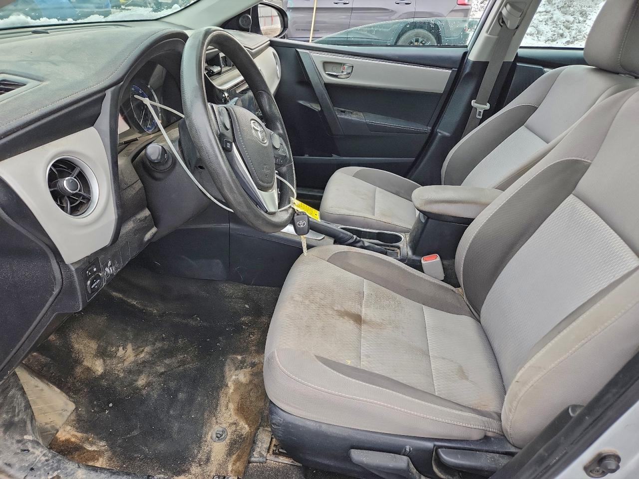 2018 TOYOTA COROLLA L photo 19