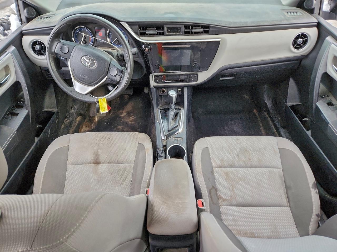 2018 TOYOTA COROLLA L photo 22