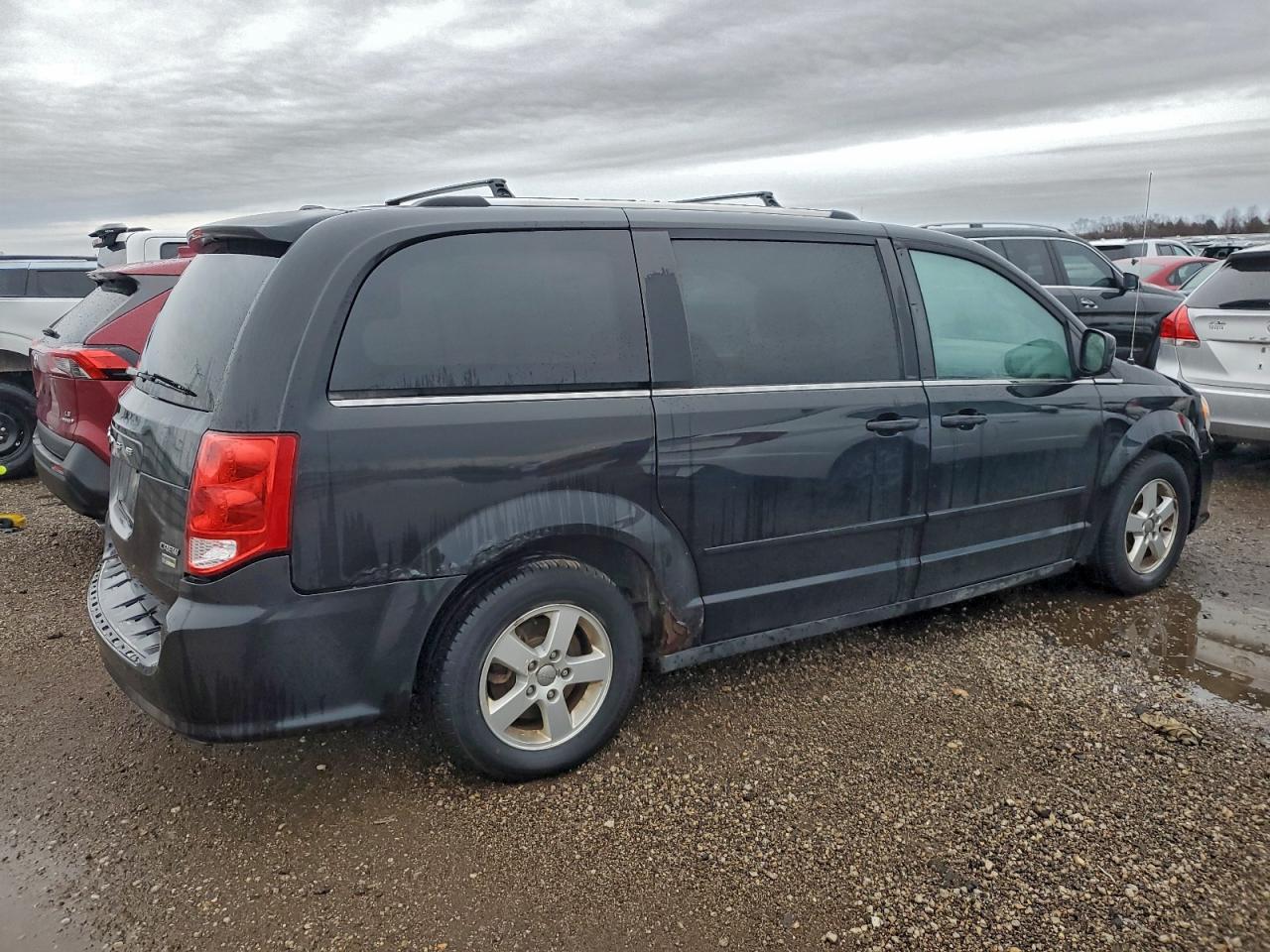 2011 DODGE GRAND CARAVAN CREW photo 5