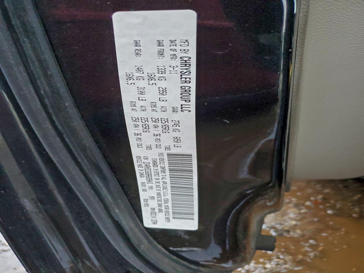 2011 DODGE GRAND CARAVAN CREW photo 23
