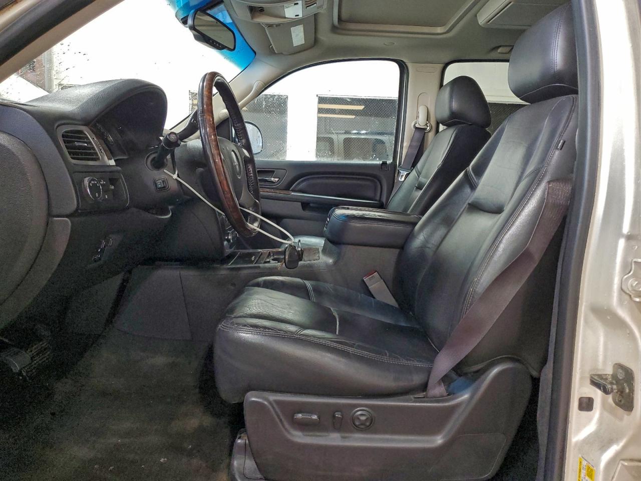 2013 GMC YUKON XL DENALI photo 7
