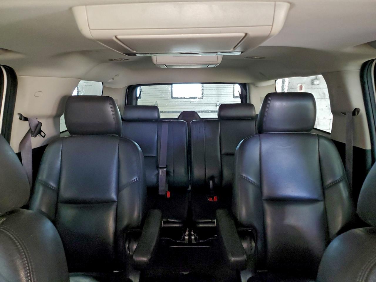 2013 GMC YUKON XL DENALI photo 10