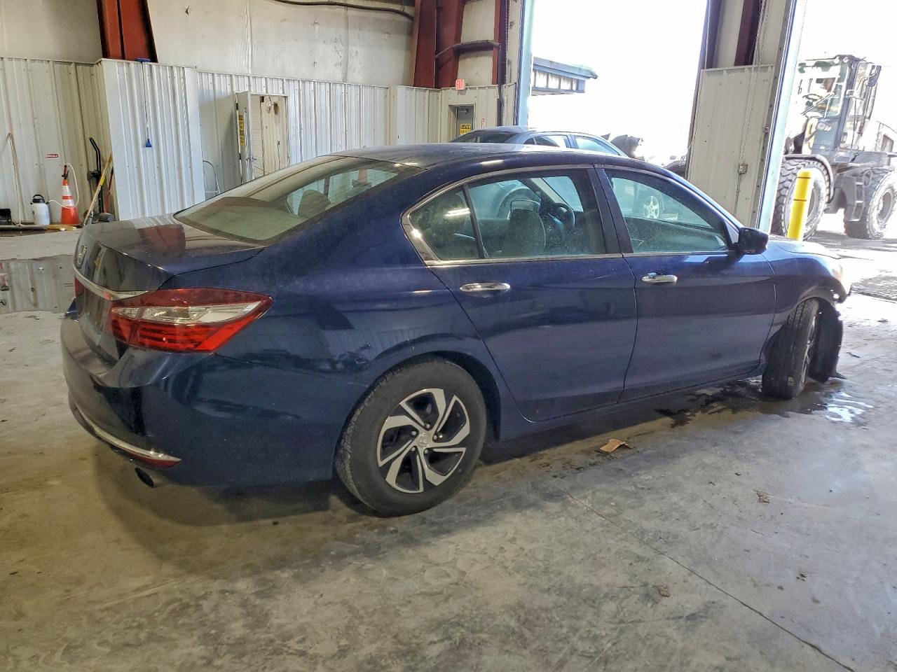 2017 HONDA ACCORD LX photo 7