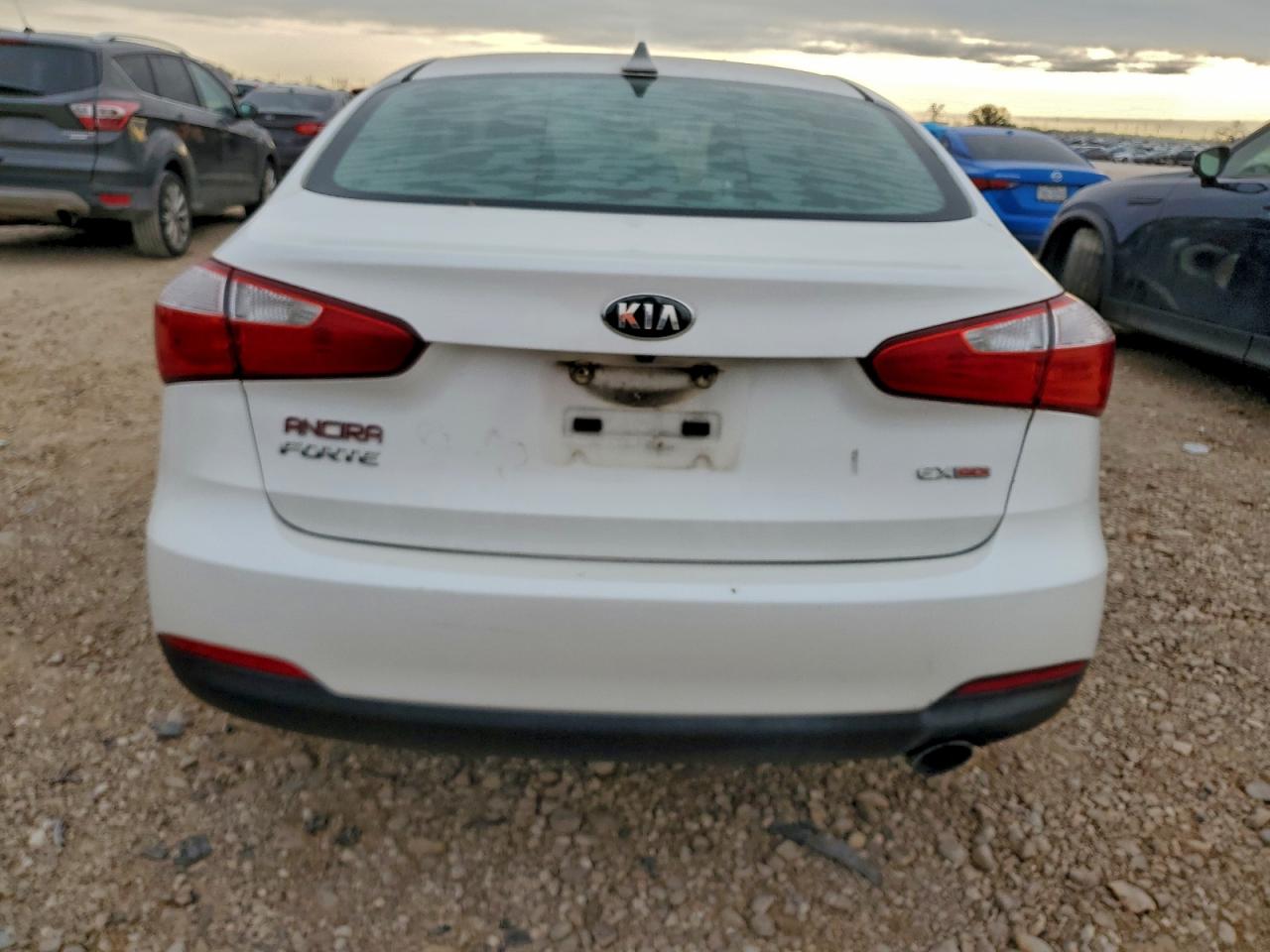2015 KIA FORTE EX photo 6