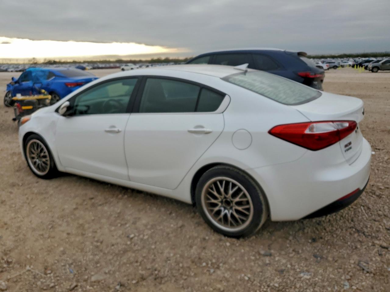 2015 KIA FORTE EX photo 2