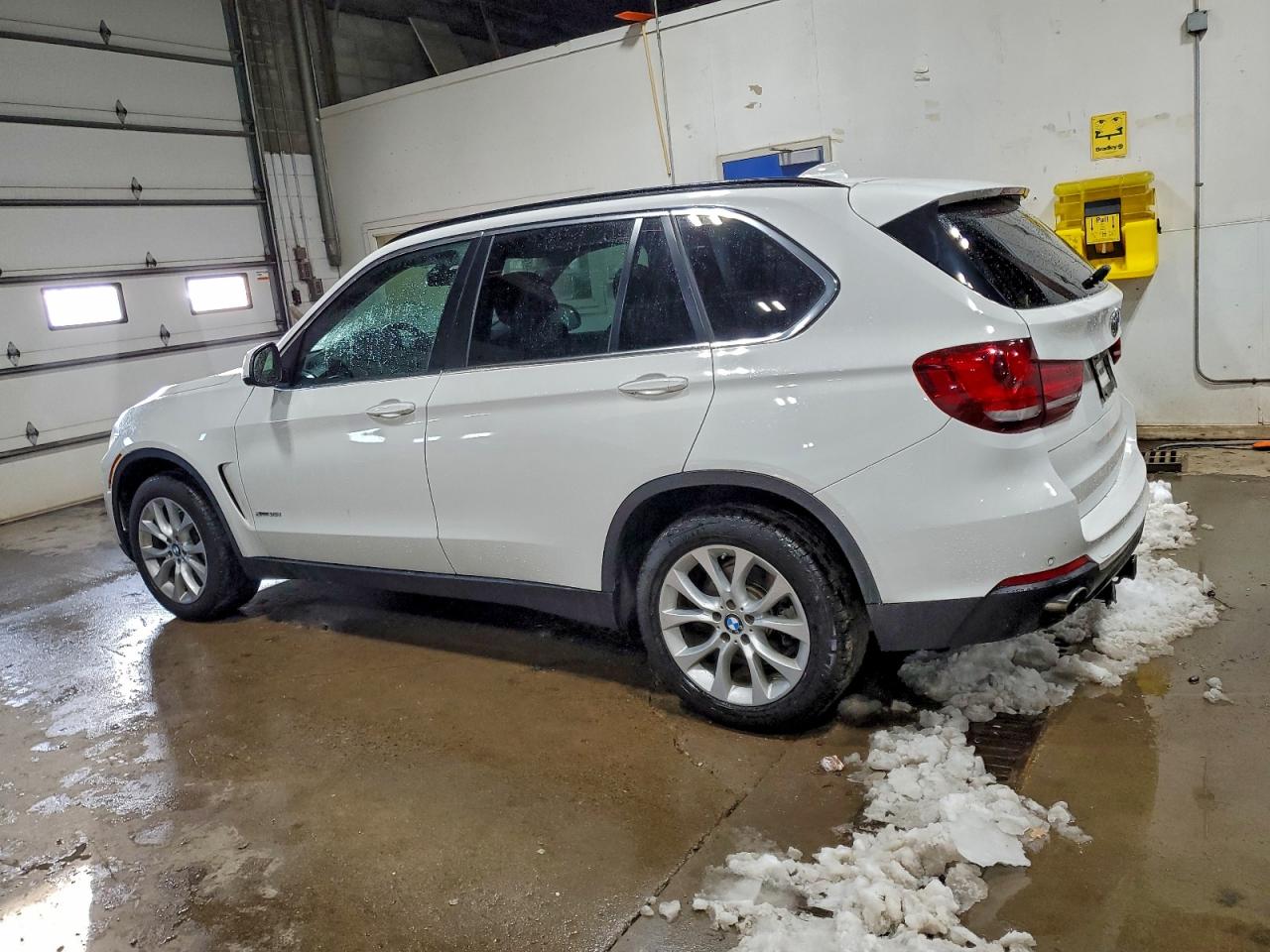 2016 BMW X5 XDRIVE35I photo 2