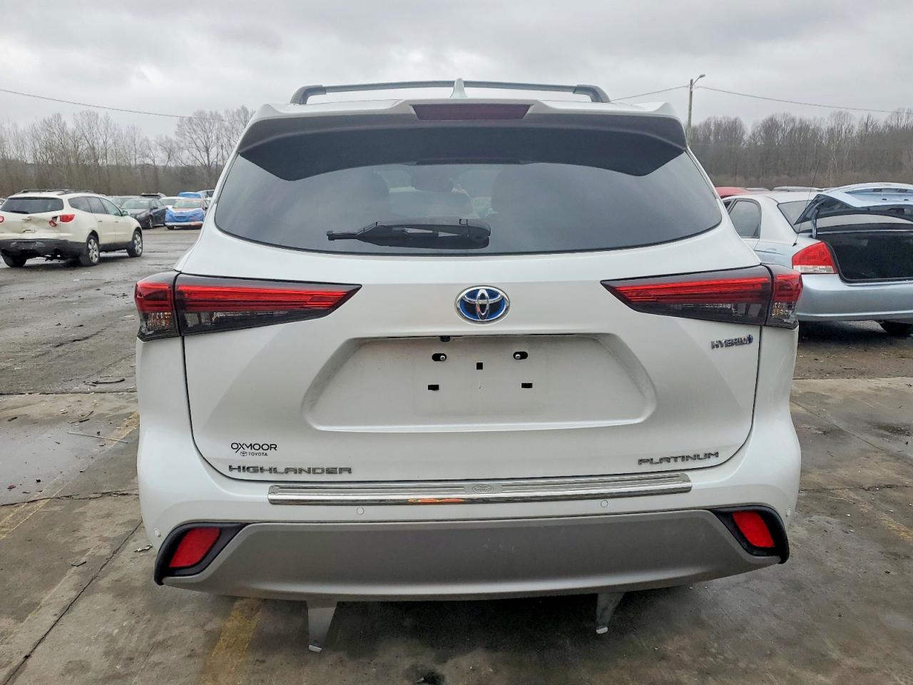 2022 TOYOTA HIGHLANDER HYBRID PLATINUM photo 16