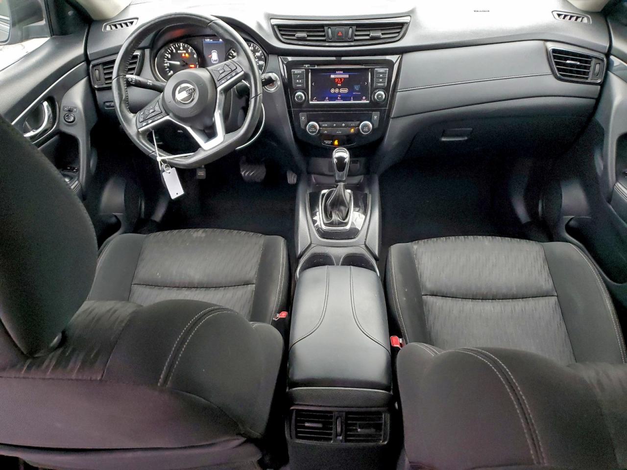 2018 NISSAN ROGUE S photo 8