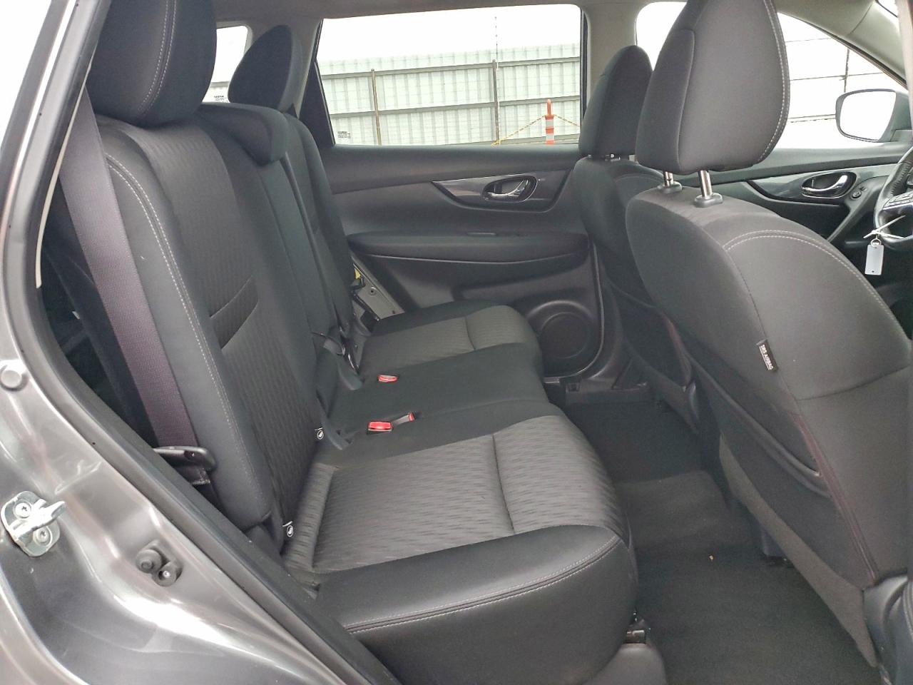 2018 NISSAN ROGUE S photo 11