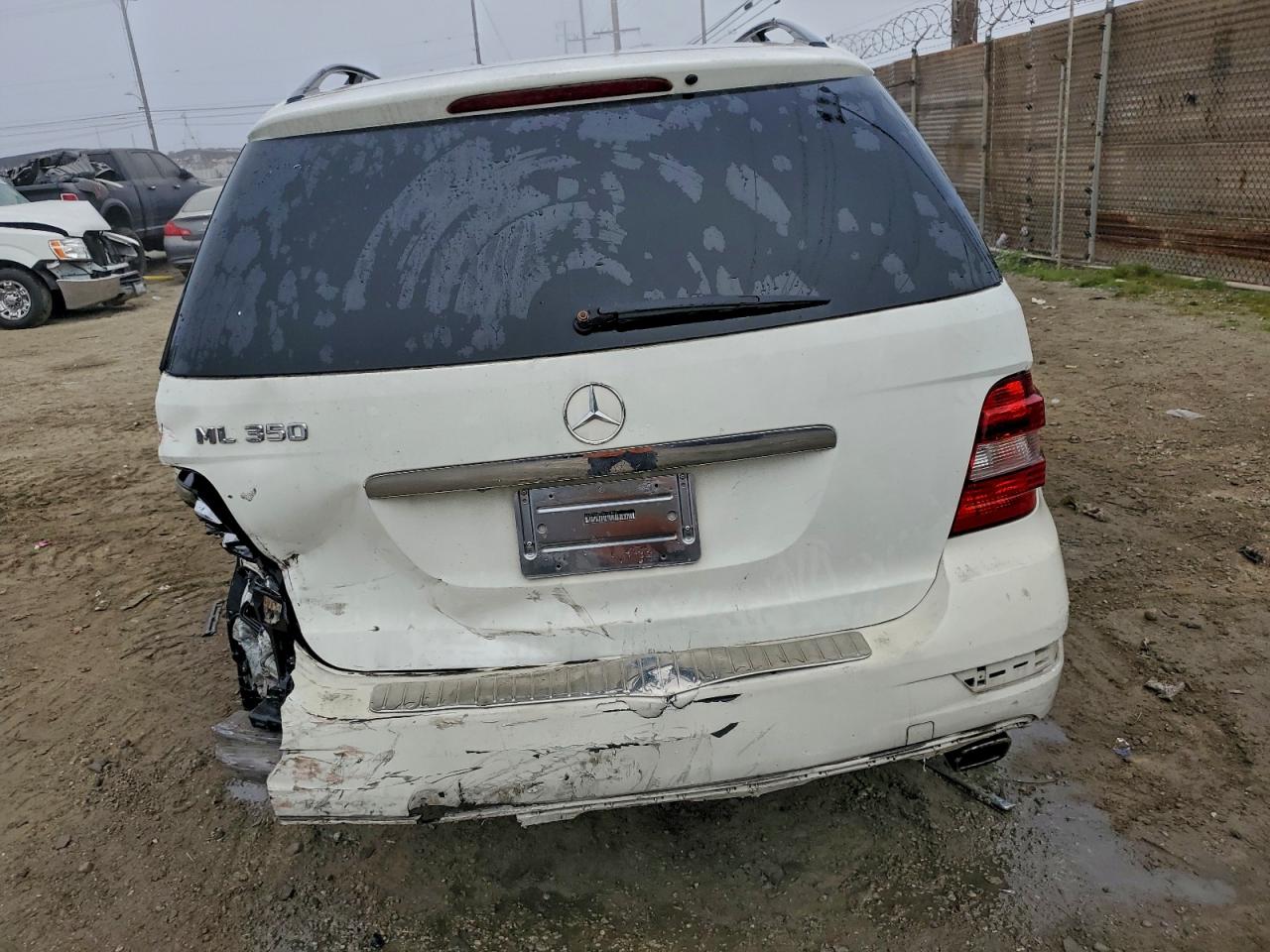2011 MERCEDES-BENZ ML 350 photo 6