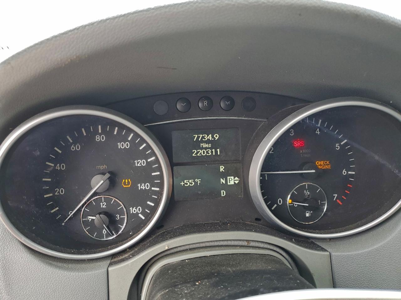 2011 MERCEDES-BENZ ML 350 photo 9