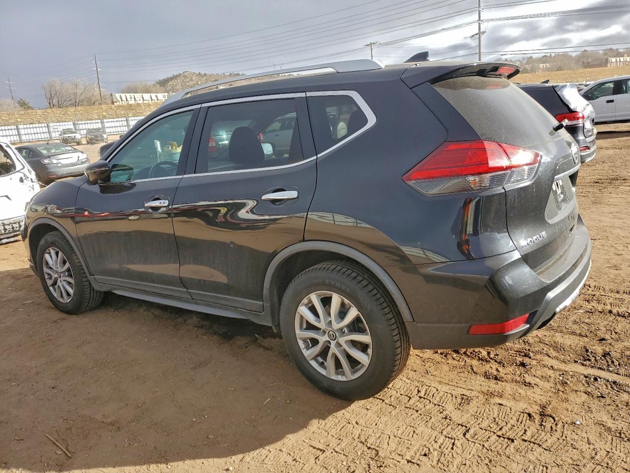 2017 NISSAN ROGUE S photo 2