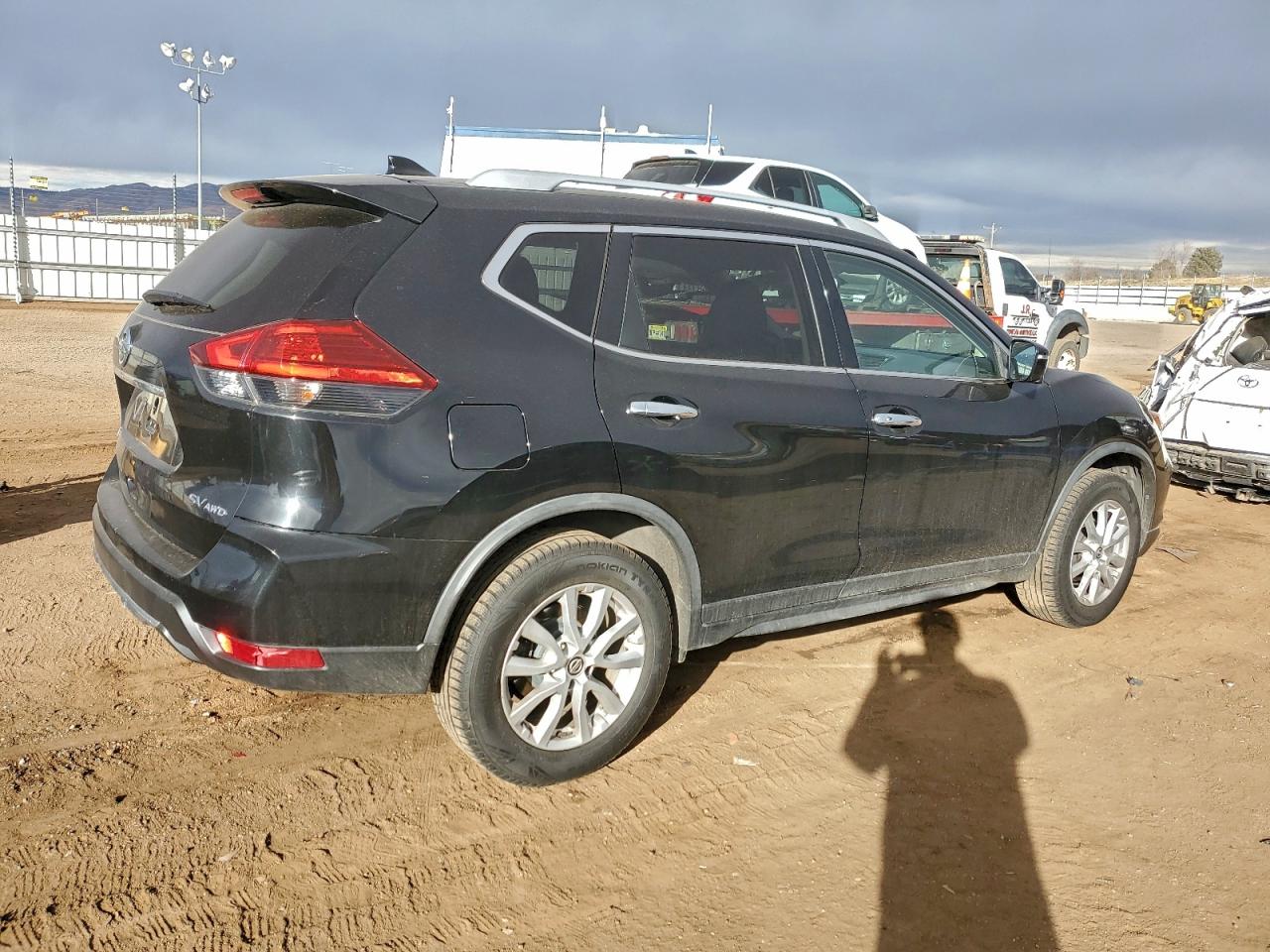 2017 NISSAN ROGUE S photo 3