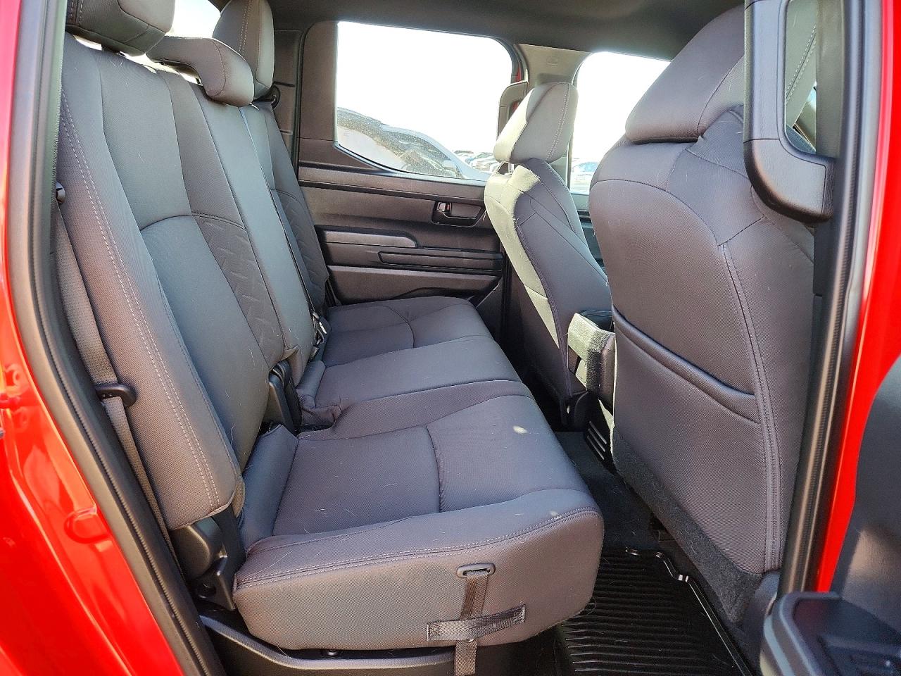 2025 TOYOTA TACOMA DOUBLE CAB photo 10