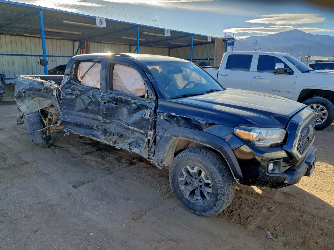 2019 TOYOTA TACOMA DOUBLE CAB photo 4