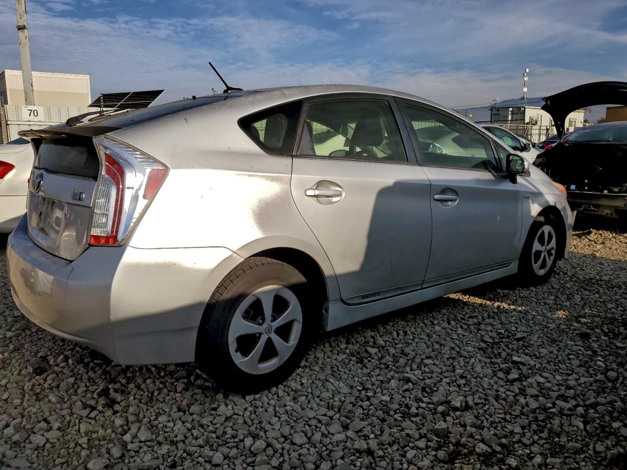 2012 TOYOTA PRIUS photo 5