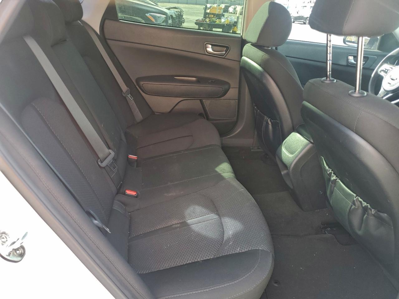 2018 KIA OPTIMA LX photo 28