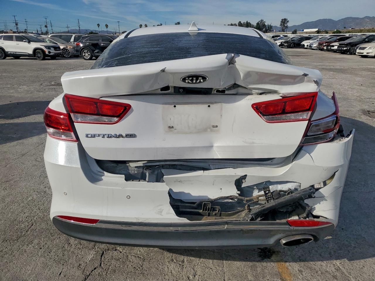 2018 KIA OPTIMA LX photo 16