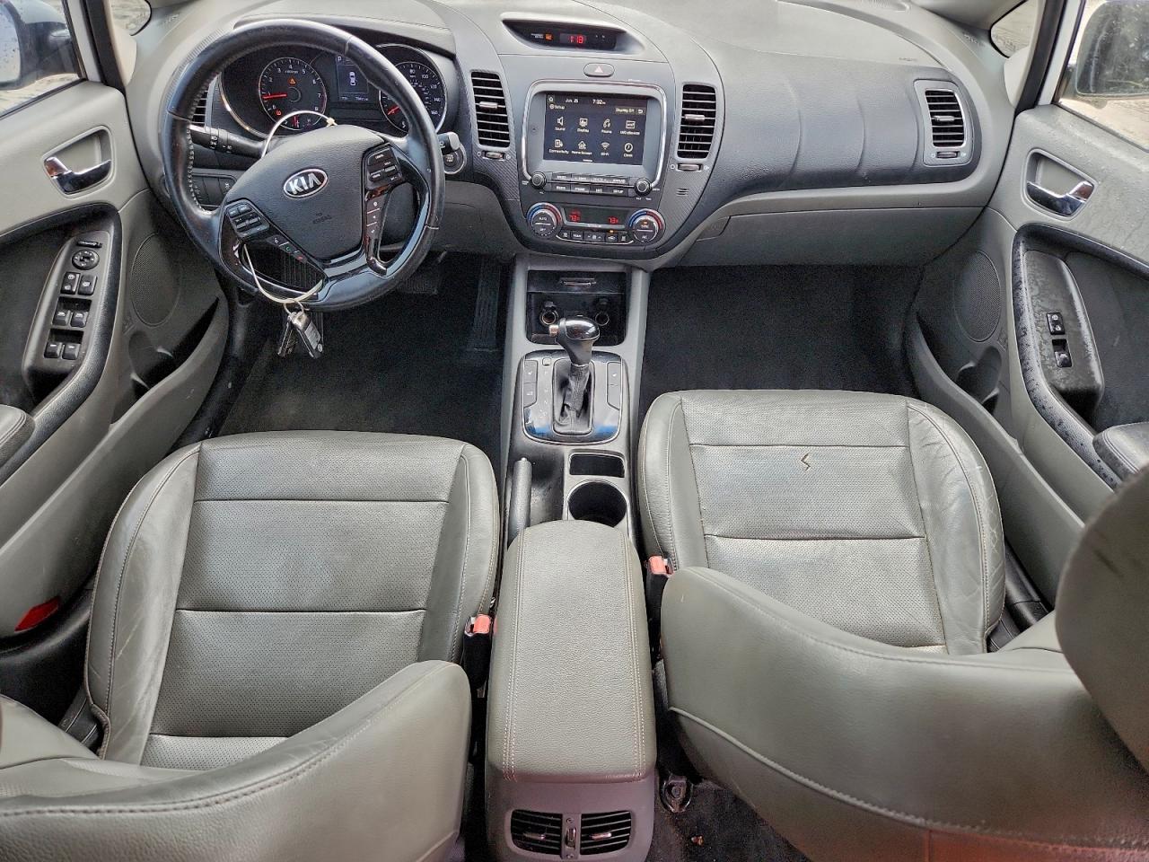 2017 KIA FORTE EX photo 15