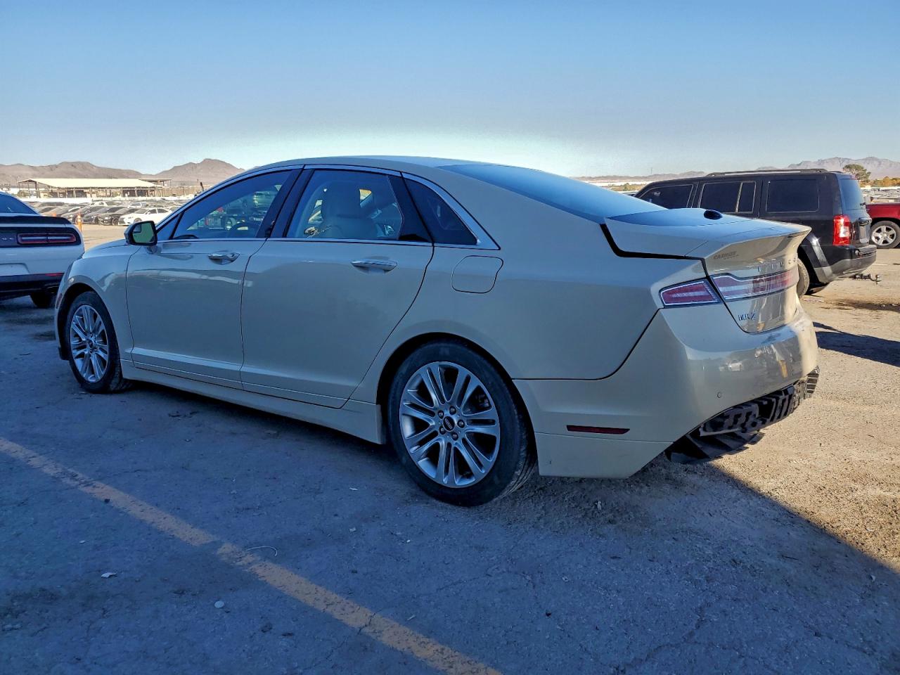 2015 LINCOLN MKZ photo 2