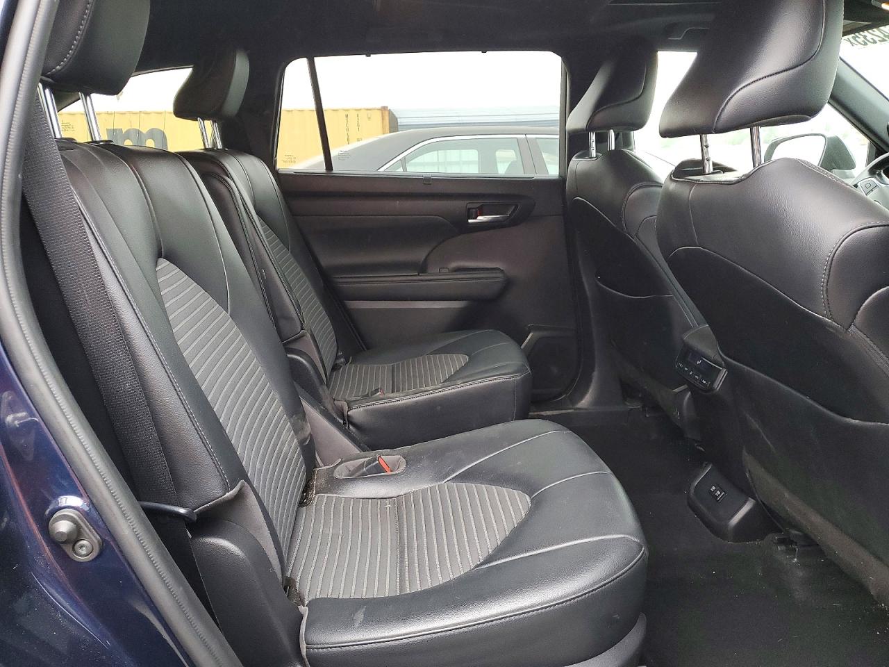 2021 TOYOTA HIGHLANDER XSE photo 11