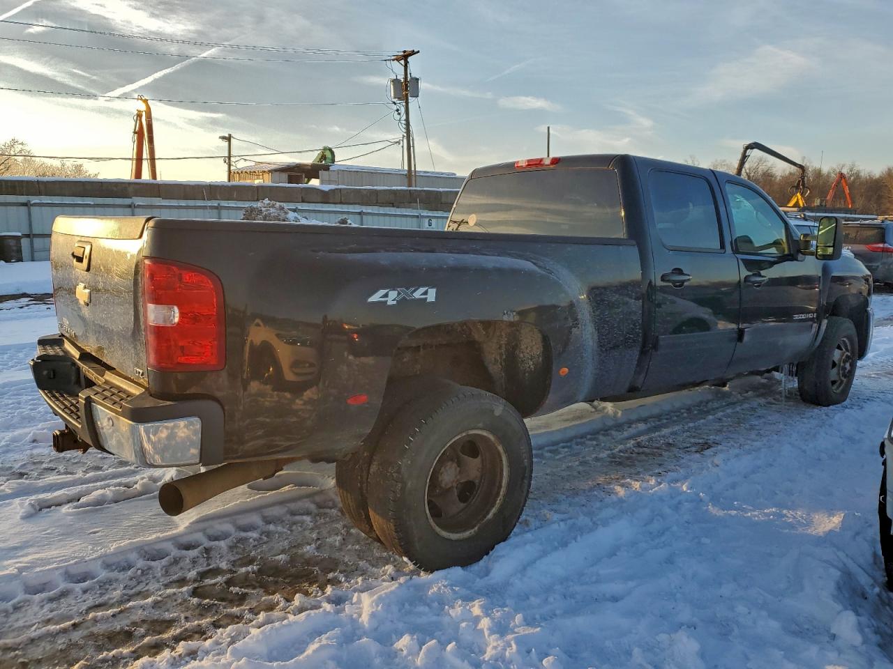 2009 CHEVROLET SILVERADO K3500 LTZ photo 3