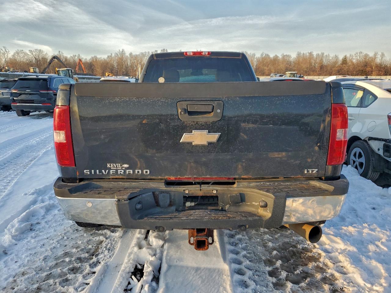 2009 CHEVROLET SILVERADO K3500 LTZ photo 6