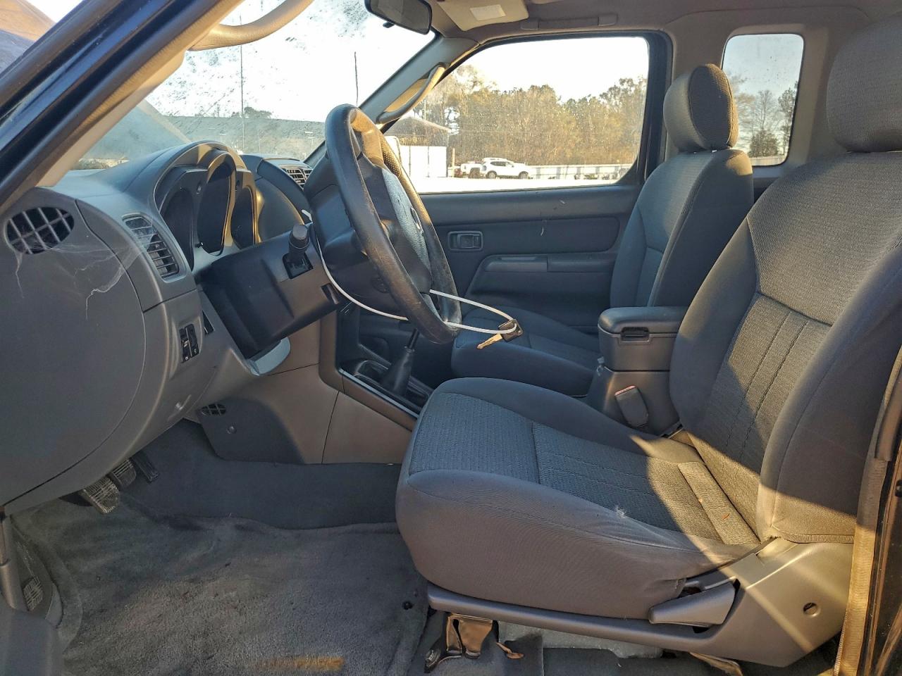 2002 NISSAN FRONTIER photo 7