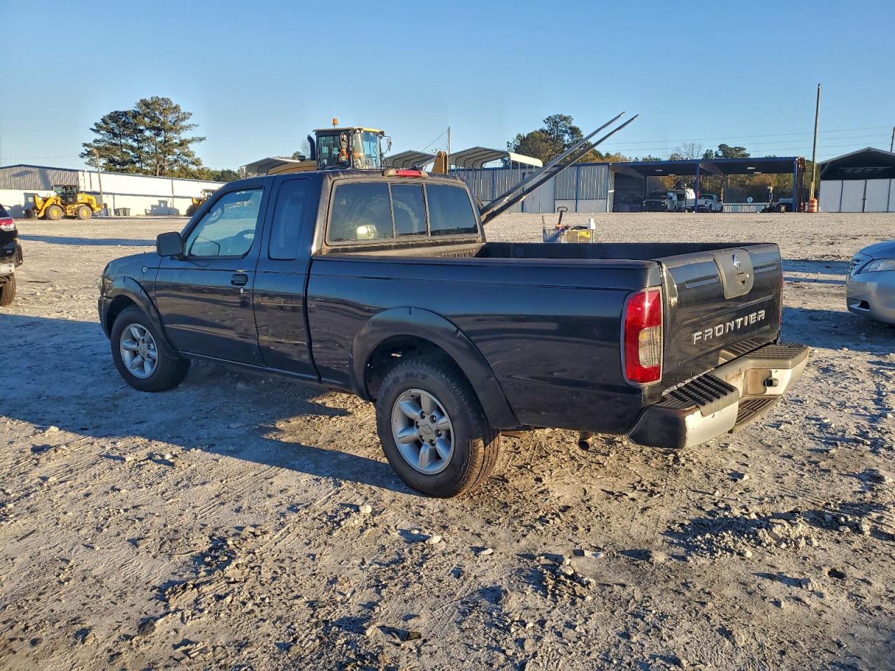 2002 NISSAN FRONTIER photo 2