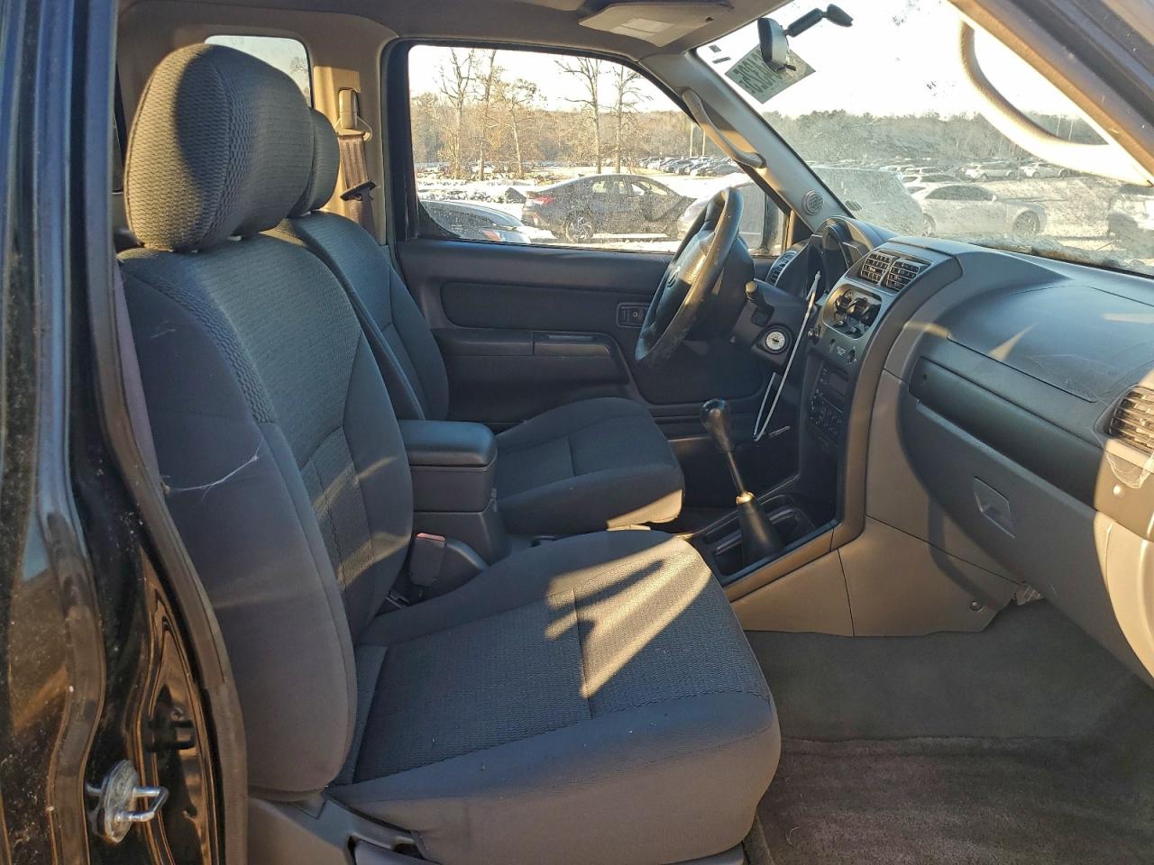2002 NISSAN FRONTIER photo 10