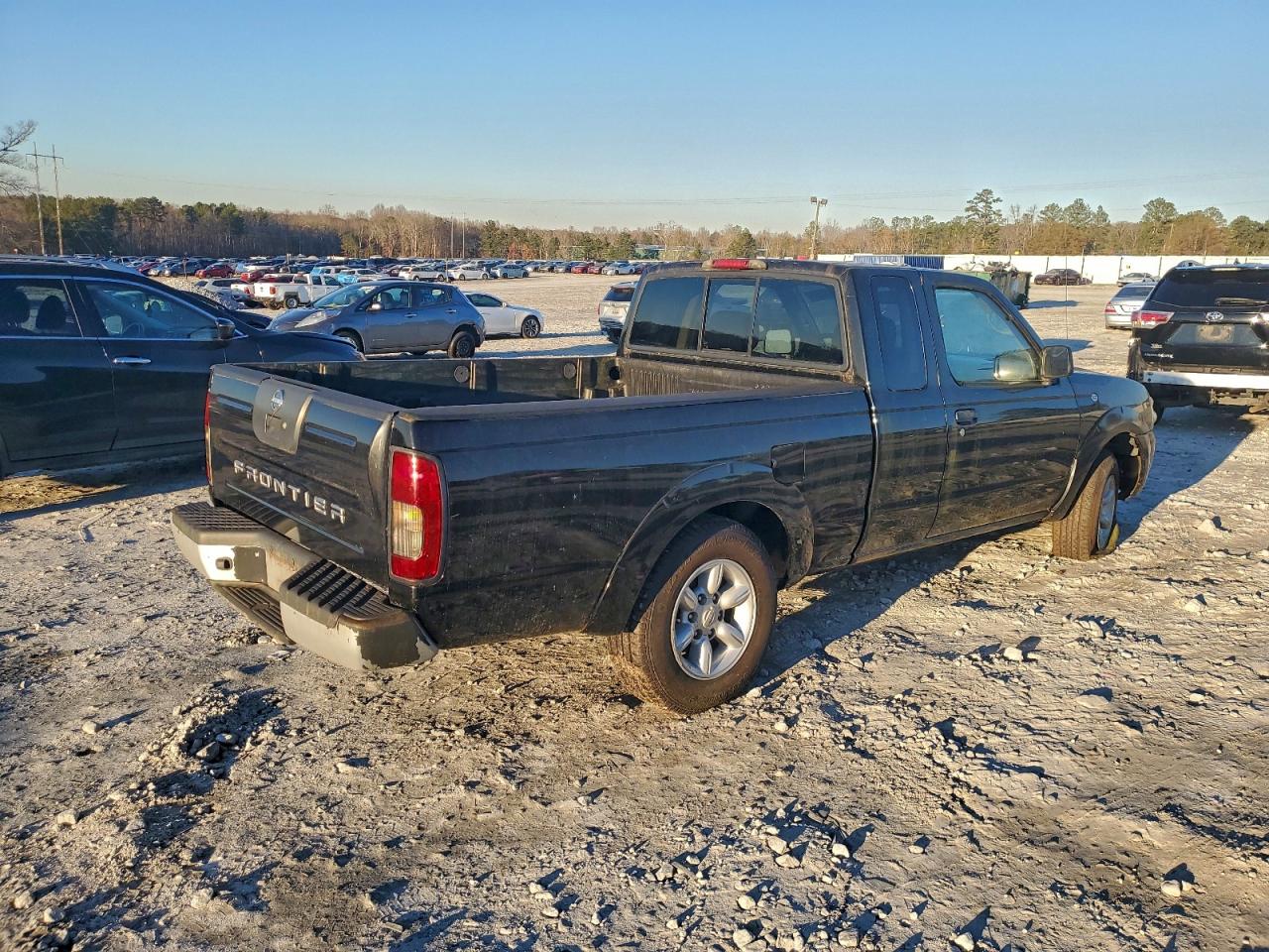 2002 NISSAN FRONTIER photo 3