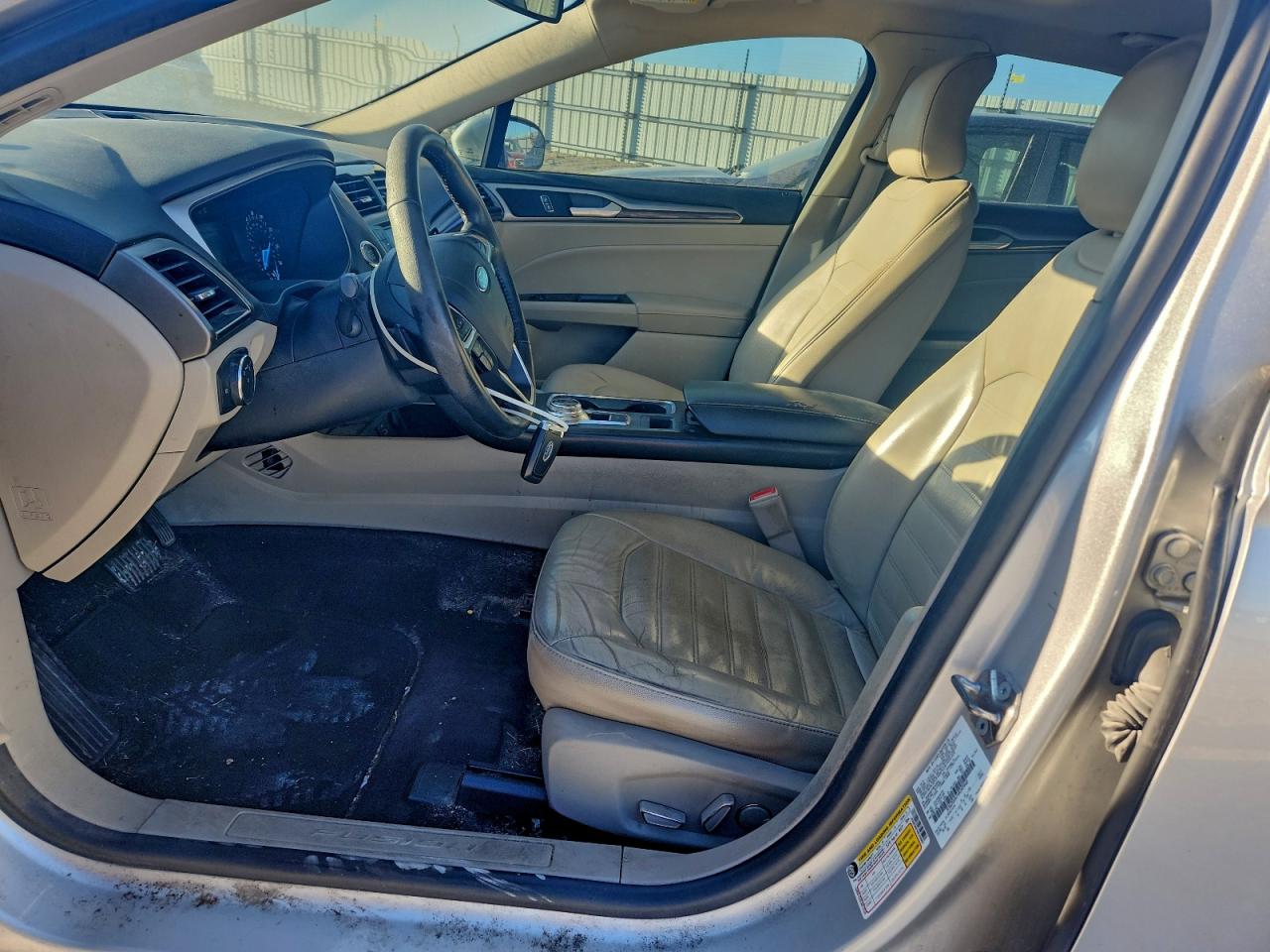 2017 FORD FUSION SE photo 13