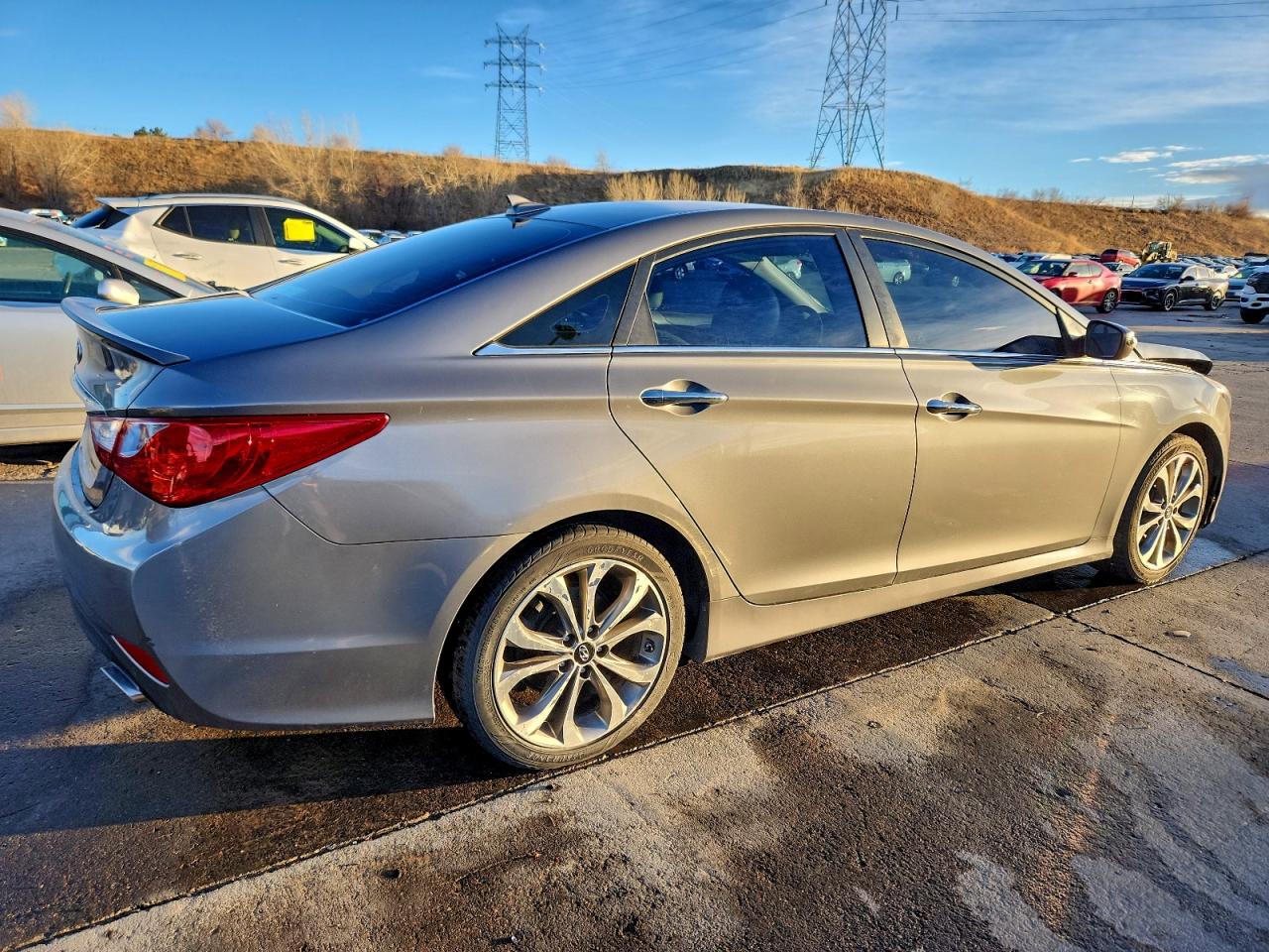 2014 HYUNDAI SONATA SE photo 3