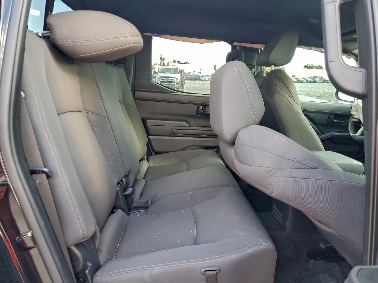 2024 TOYOTA TACOMA DOUBLE CAB photo 10